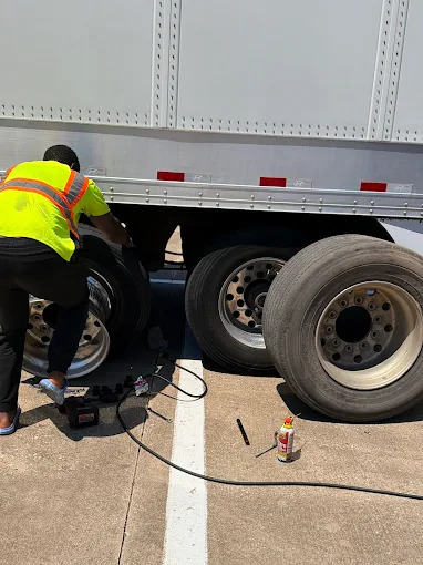 Family Roadside Assistance Mobile Tire Services in Dallas–Fort Worth